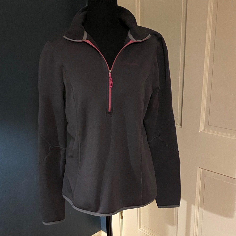 Patagonia Women's Dark Charcoal Quarter-Zip Jacket with Pink Trim